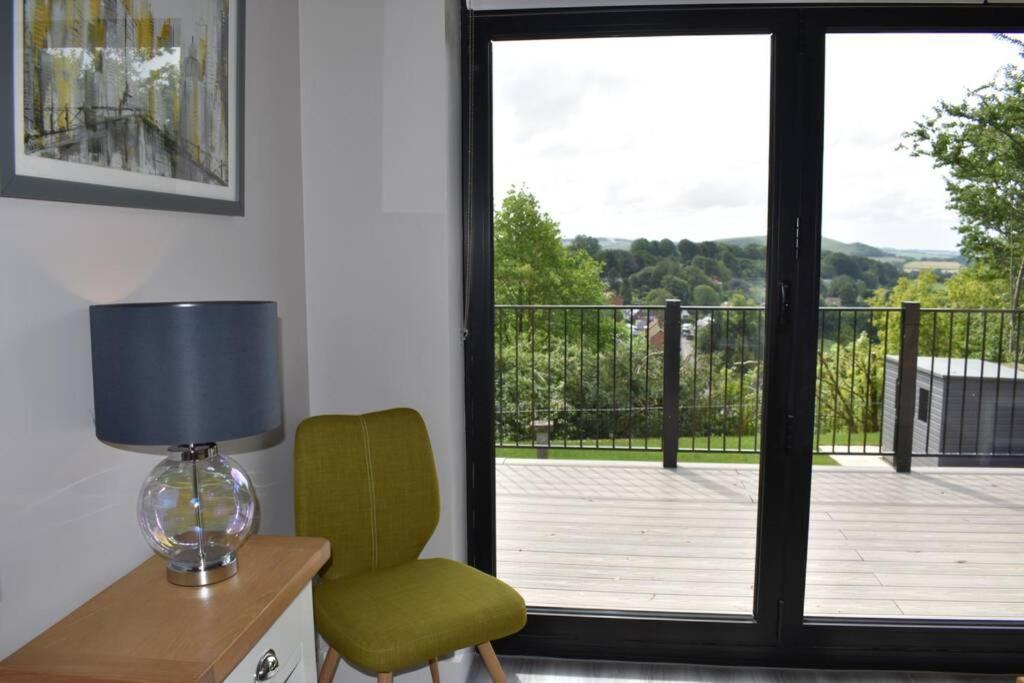 The View Villa Shaftesbury Exterior photo