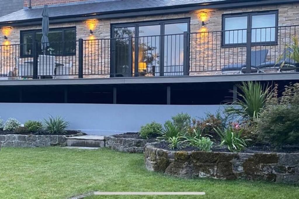The View Villa Shaftesbury Exterior photo