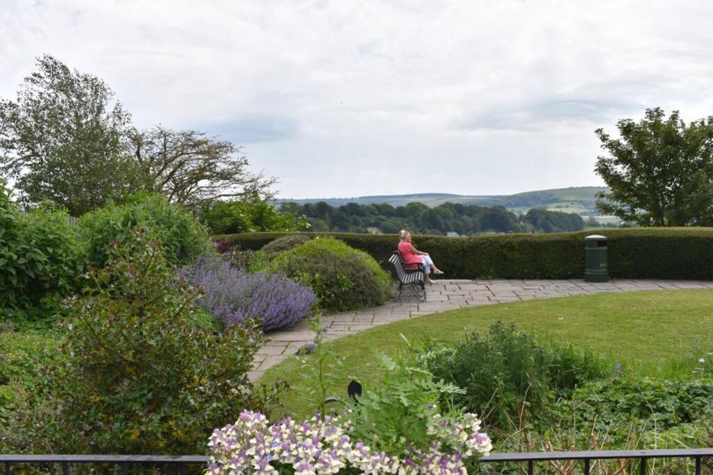 The View Villa Shaftesbury Exterior photo